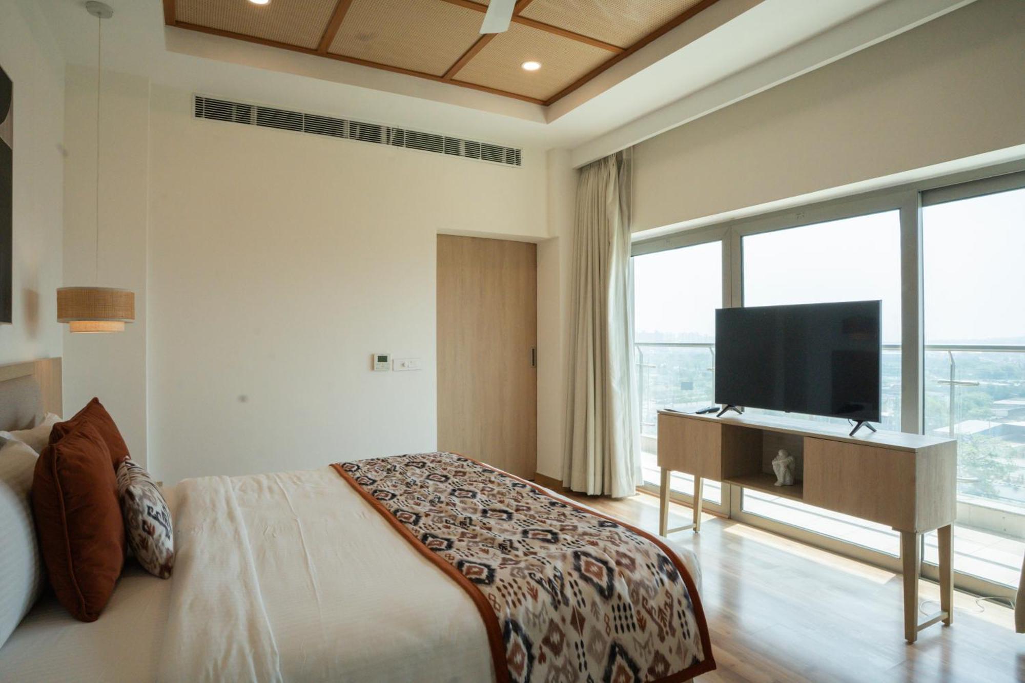 Ar Suites Klj Square Gurgaon Exterior photo