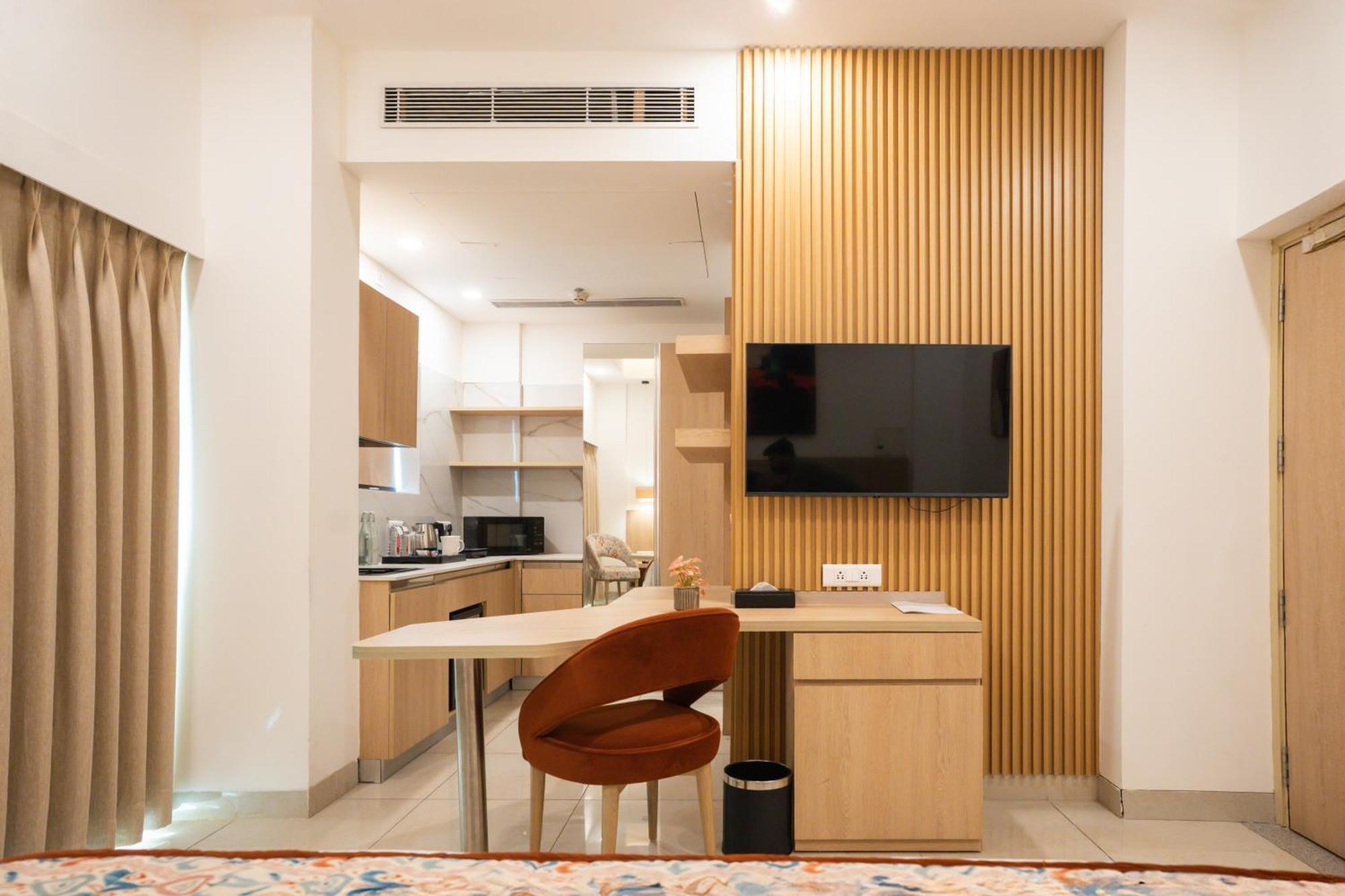 Ar Suites Klj Square Gurgaon Exterior photo