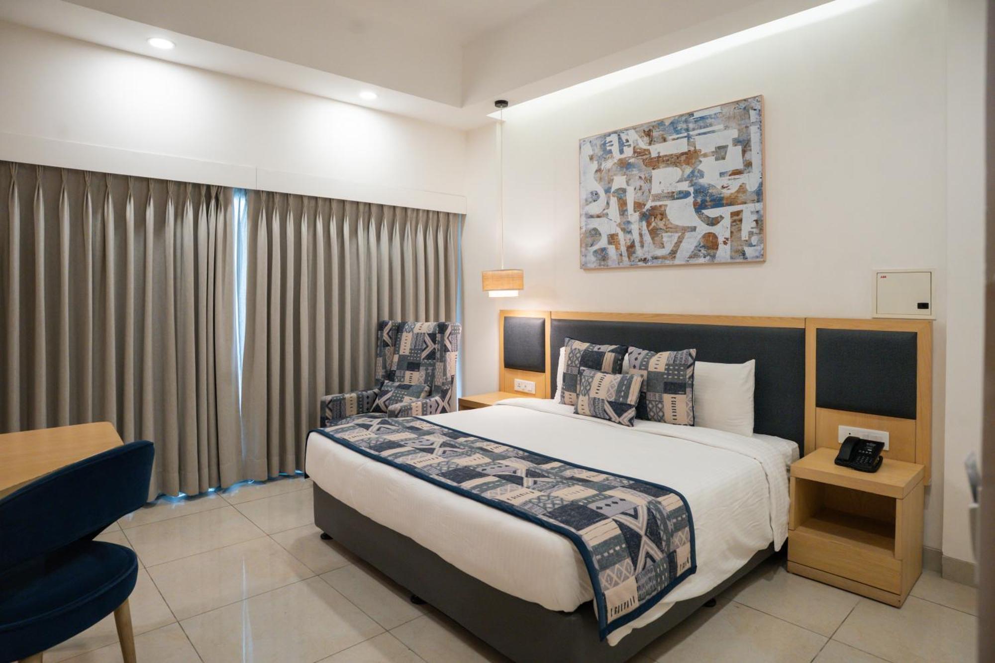Ar Suites Klj Square Gurgaon Exterior photo