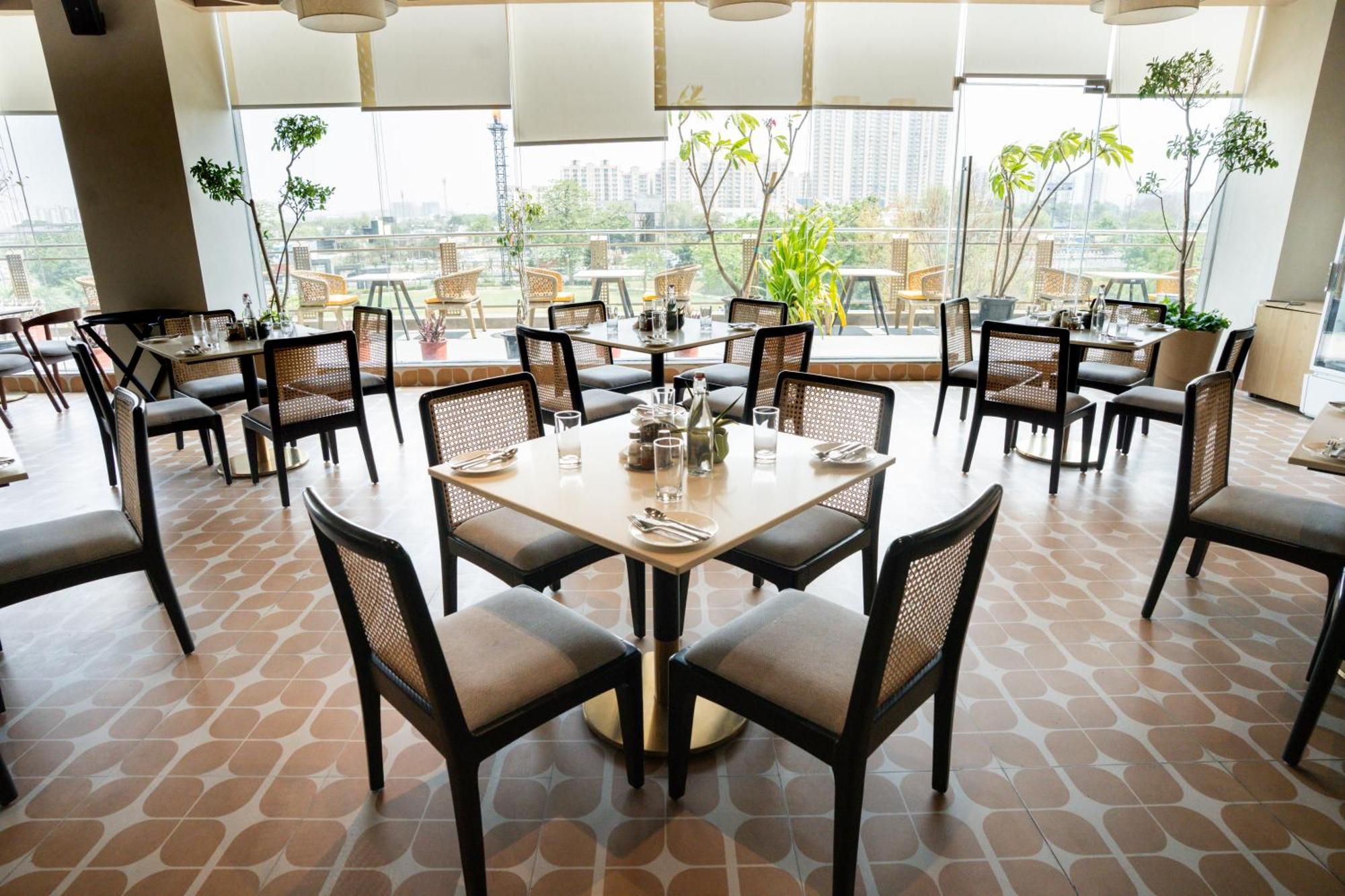 Ar Suites Klj Square Gurgaon Exterior photo